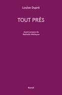 Tout près